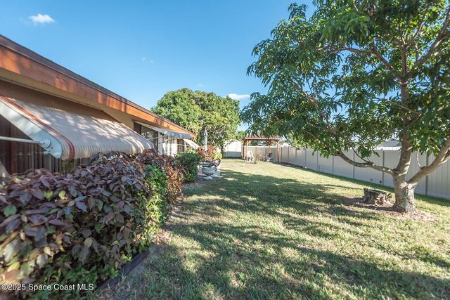 1326 Cherry Hills Road NE, Palm Bay, FL 32905