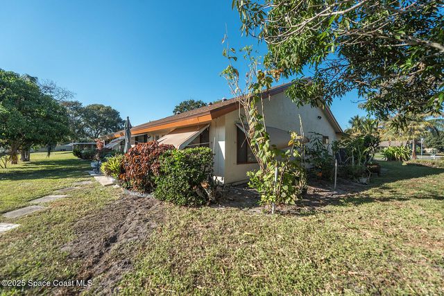 1326 Cherry Hills Road NE, Palm Bay, FL 32905