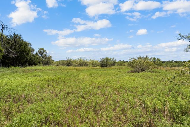 2797 Vz County Road 3417, Wills Point, TX 75169