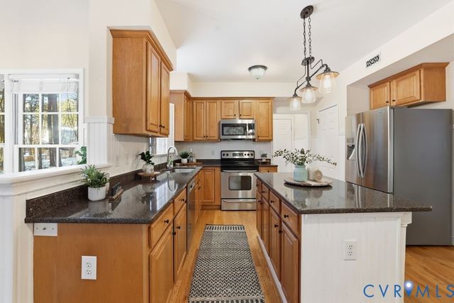 15430 Houndmaster Ter, Midlothian, VA 23112