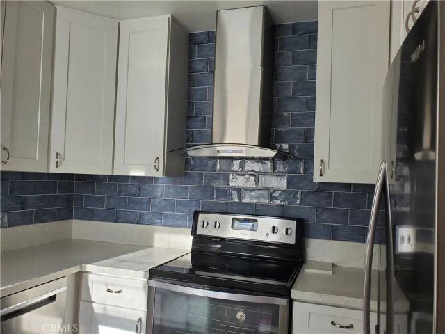2480 Elden, Costa Mesa, CA 92627