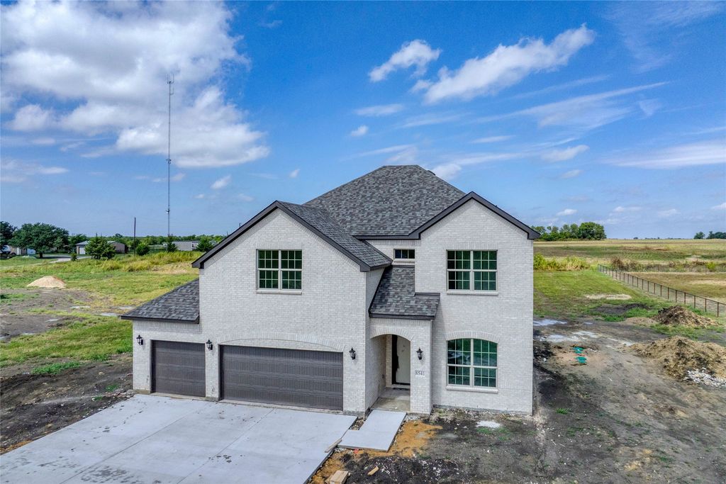 8541 County Road 502, Blue Ridge, TX 75424