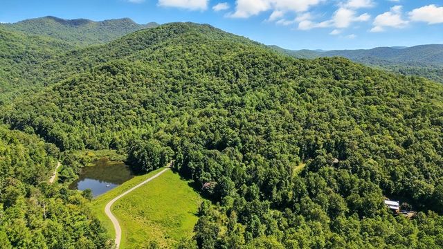 549 Travaden Trail, Hiawassee, GA 30546