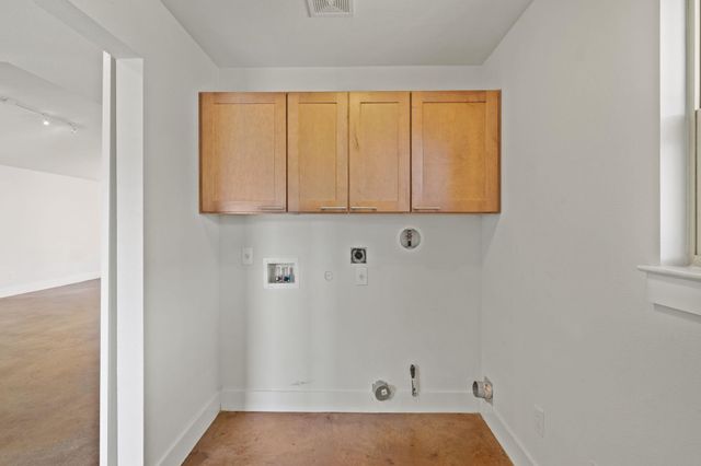 2304 Rain Water DR, Austin, TX 78734