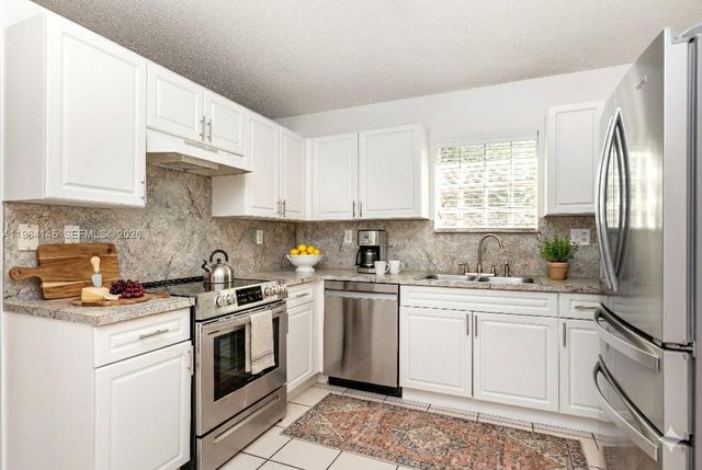 14144 SW 149th Pl, Miami, FL 33196