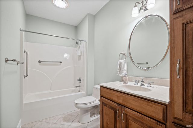 1707 Mill Pond Lane, Lafayette, IN 47905