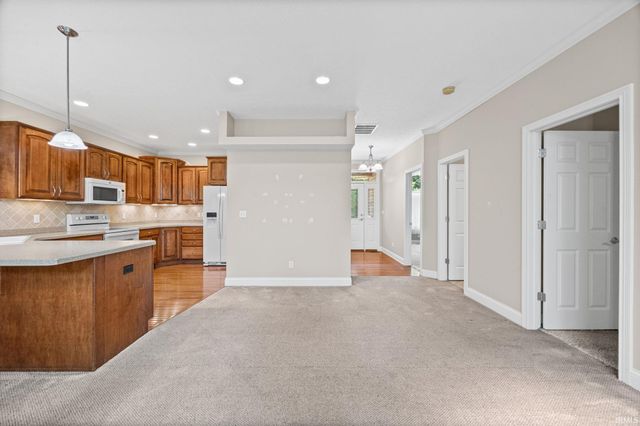 1707 Mill Pond Lane, Lafayette, IN 47905