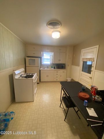 3205 33rd Street, Lubbock, TX 79410