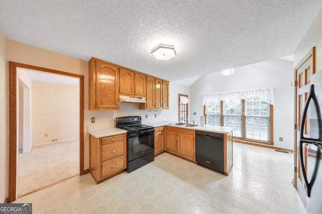 3304 Hillside Drive, Powder Springs, GA 30127