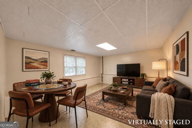 3304 Hillside Drive, Powder Springs, GA 30127
