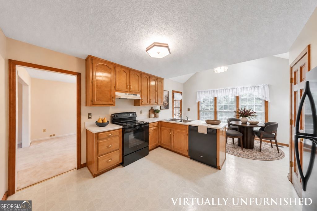 3304 Hillside Drive, Powder Springs, GA 30127 — photo 3