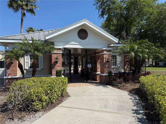 8827 TURNSTONE HAVEN PLACE, Tampa, FL 33619