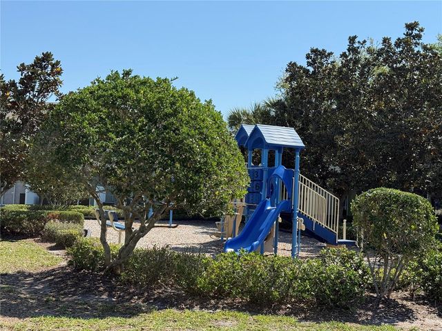 8827 TURNSTONE HAVEN PLACE, Tampa, FL 33619