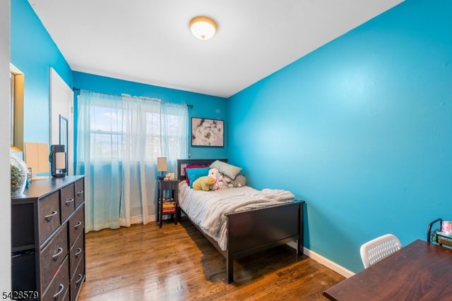 40 Musconetcong Ave, Hopatcong Boro, NJ 07843
