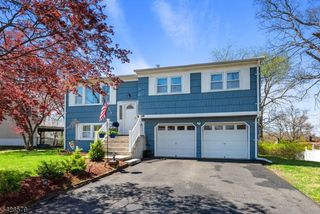 40 Musconetcong Ave, Hopatcong Boro, NJ 07843