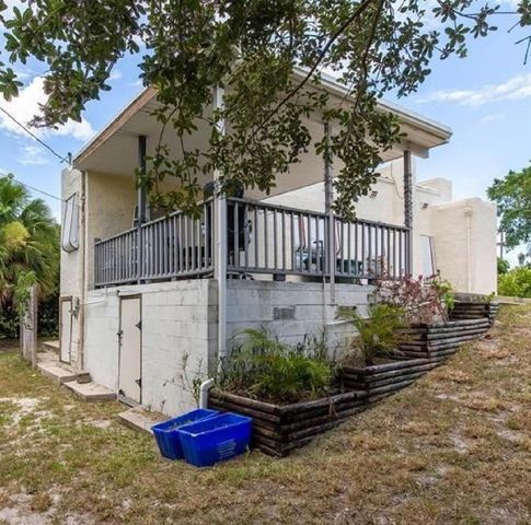 827 N A Street E, Lake Worth Beach, FL 33460