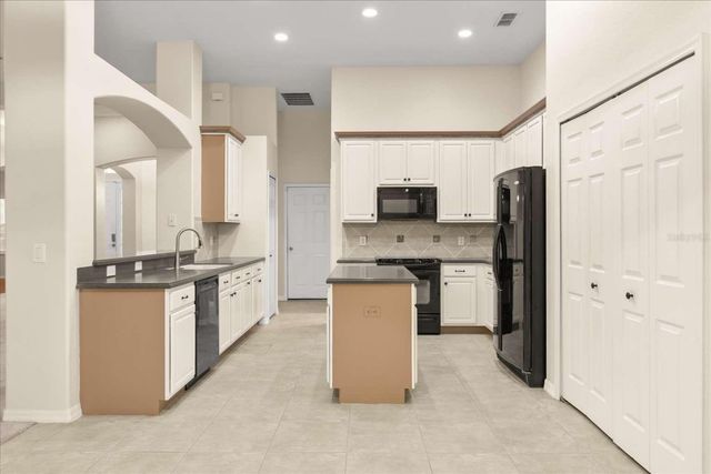 597 SAND WEDGE LOOP, Apopka, FL 32712