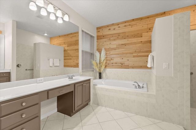 597 SAND WEDGE LOOP, Apopka, FL 32712