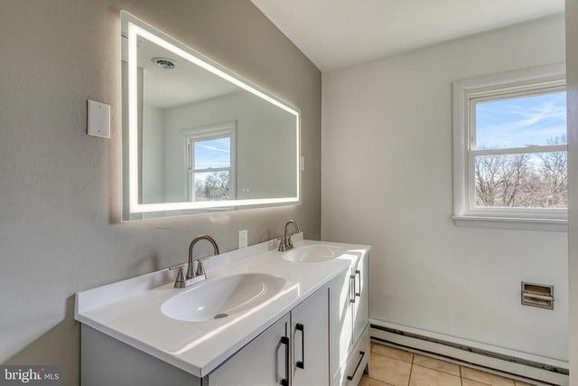 921 THORNTON DRIVE, Mechanicsburg, PA 17055