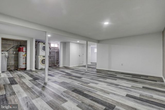 921 THORNTON DRIVE, Mechanicsburg, PA 17055