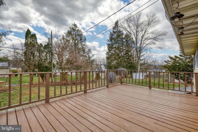 921 THORNTON DRIVE, Mechanicsburg, PA 17055