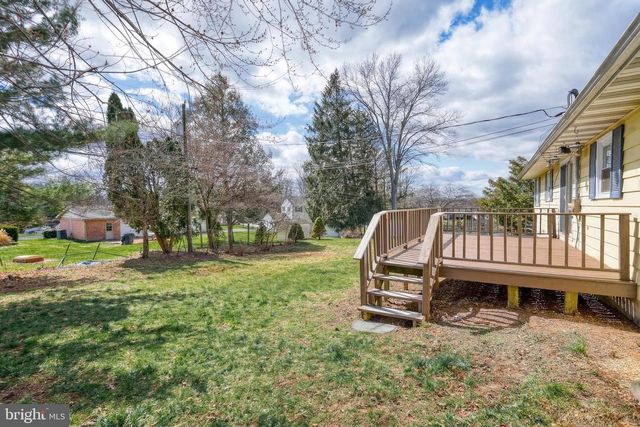 921 THORNTON DRIVE, Mechanicsburg, PA 17055