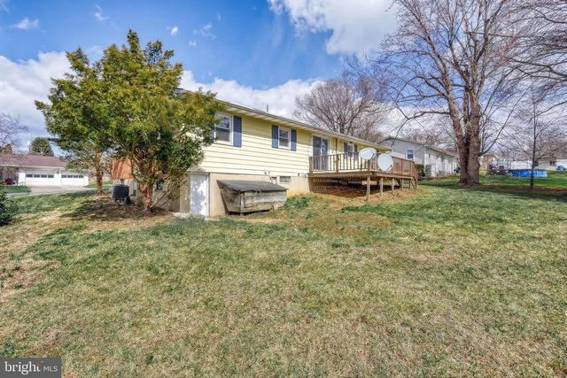 921 THORNTON DRIVE, Mechanicsburg, PA 17055