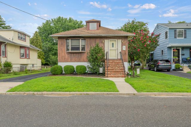 23 BROWNING AVE, Moorestown, NJ 08057