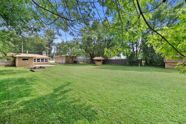 S103W30227 Lakeside DRIVE, Mukwonago, WI 53149