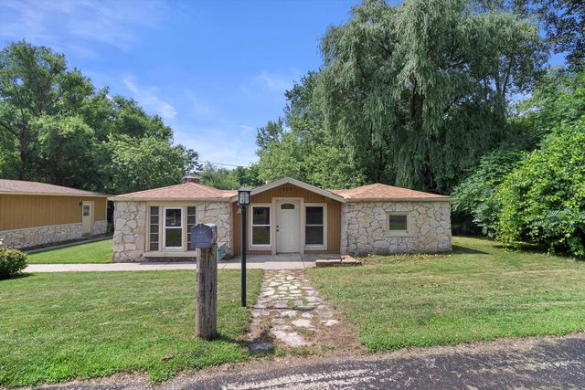 S103W30227 Lakeside DRIVE, Mukwonago, WI 53149