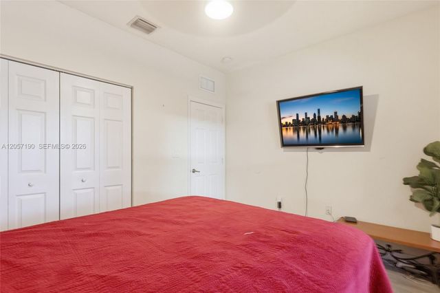15585 SW 176th Terrace, Miami, FL 33187