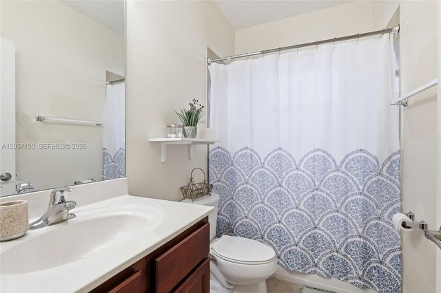 15585 SW 176th Terrace, Miami, FL 33187