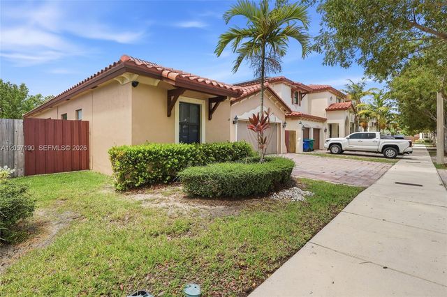 15585 SW 176th Terrace, Miami, FL 33187