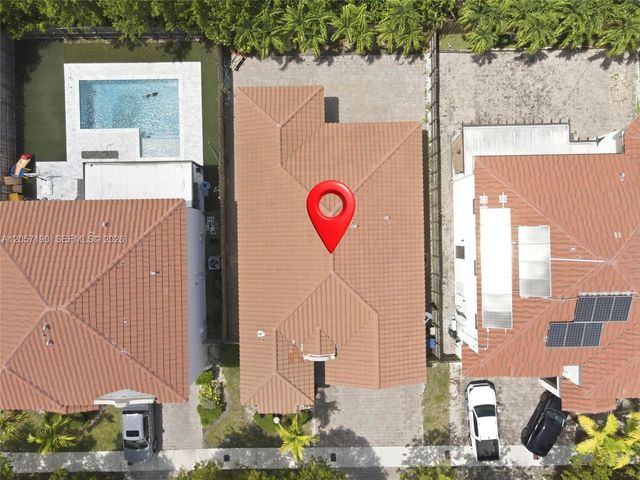 15585 SW 176th Terrace, Miami, FL 33187