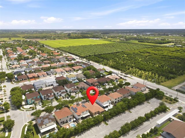 15585 SW 176th Terrace, Miami, FL 33187
