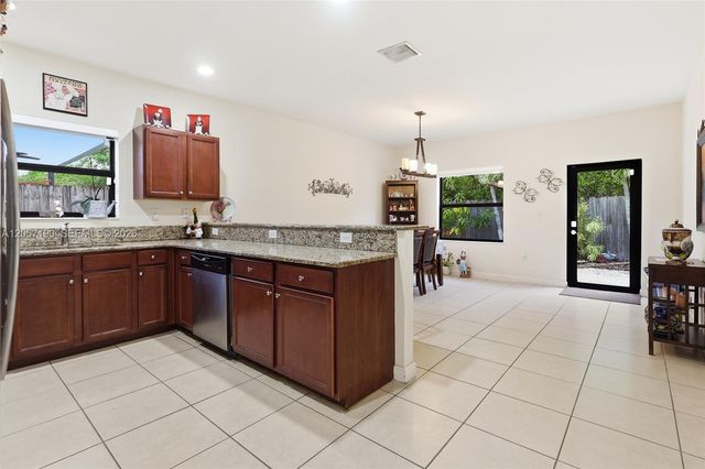 15585 SW 176th Terrace, Miami, FL 33187