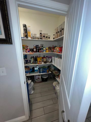 889 Coloma Place, Madera, CA 93637