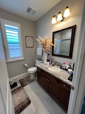 889 Coloma Place, Madera, CA 93637