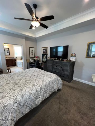 889 Coloma Place, Madera, CA 93637