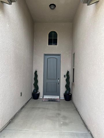 889 Coloma Place, Madera, CA 93637