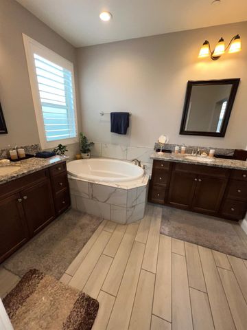 889 Coloma Place, Madera, CA 93637