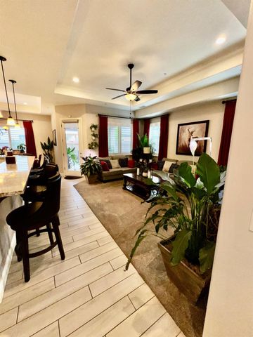 889 Coloma Place, Madera, CA 93637