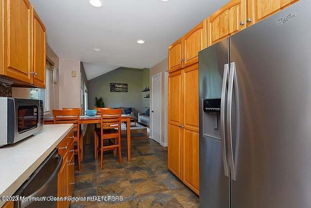 14 Arno Street, Oakhurst, NJ 07755