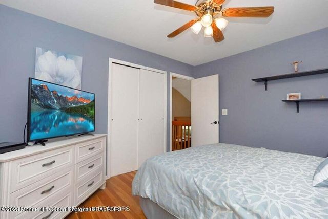 14 Arno Street, Oakhurst, NJ 07755