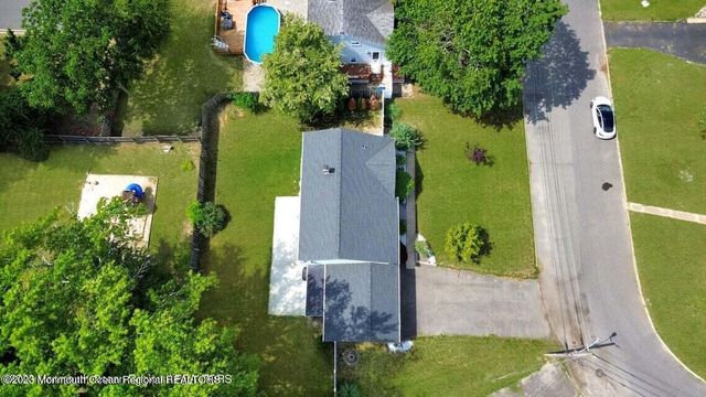 14 Arno Street, Oakhurst, NJ 07755