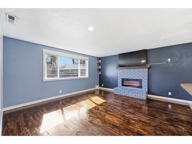 753 64TH St, Springfield, OR 97478