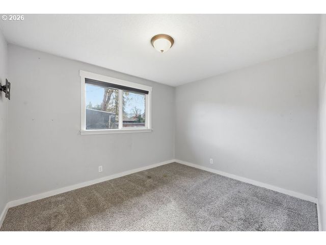 753 64TH St, Springfield, OR 97478