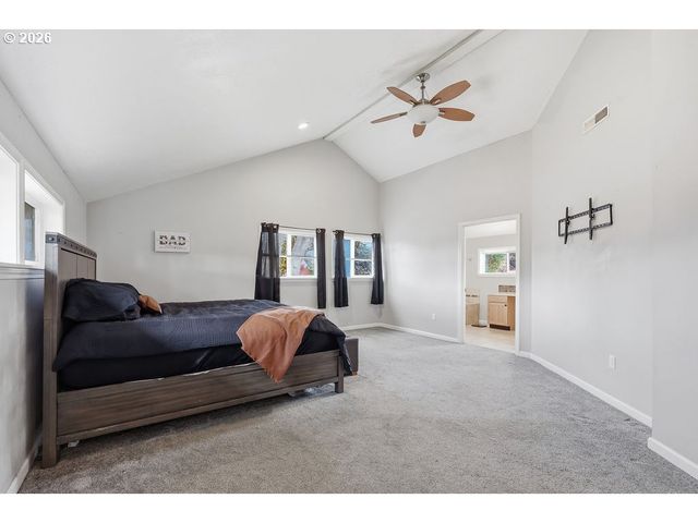 753 64TH St, Springfield, OR 97478