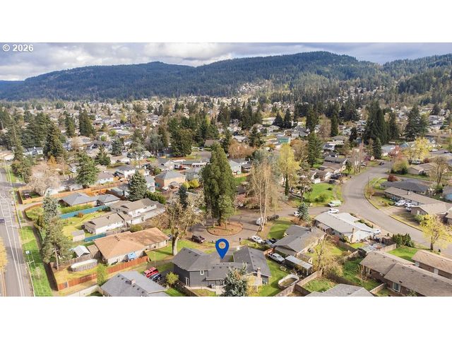 753 64TH St, Springfield, OR 97478