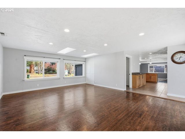 753 64TH St, Springfield, OR 97478